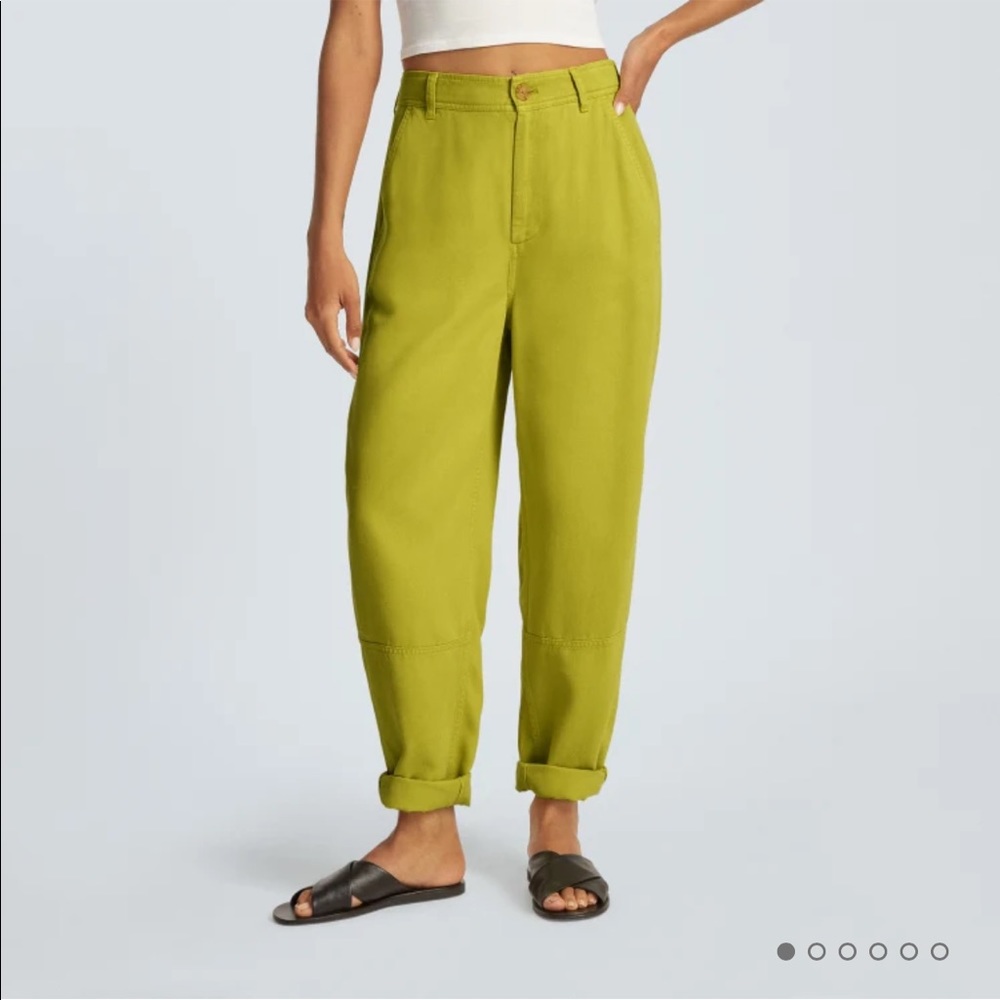 Everlane - The Relaxed Chino Pants